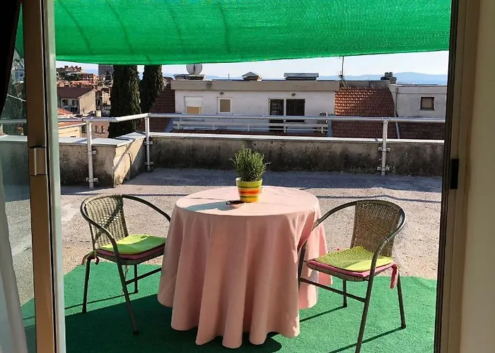 Nora Apartmán Split